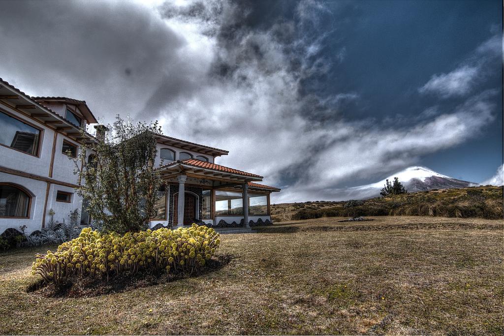 Hacienda Los Mortinos Guest House Machachi Exterior photo