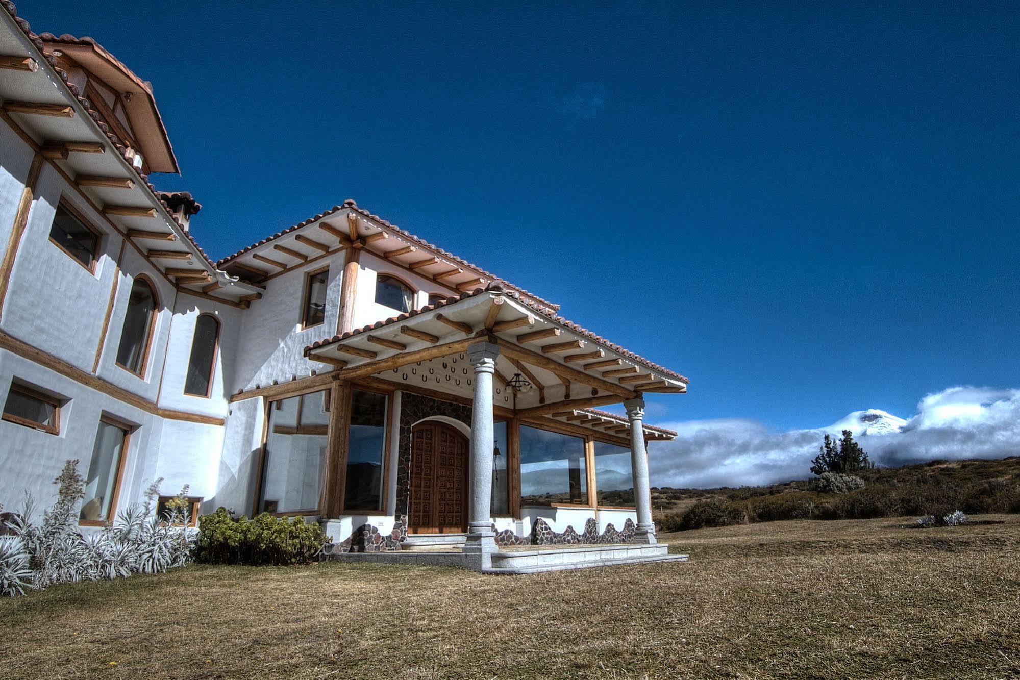 Hacienda Los Mortinos Guest House Machachi Exterior photo