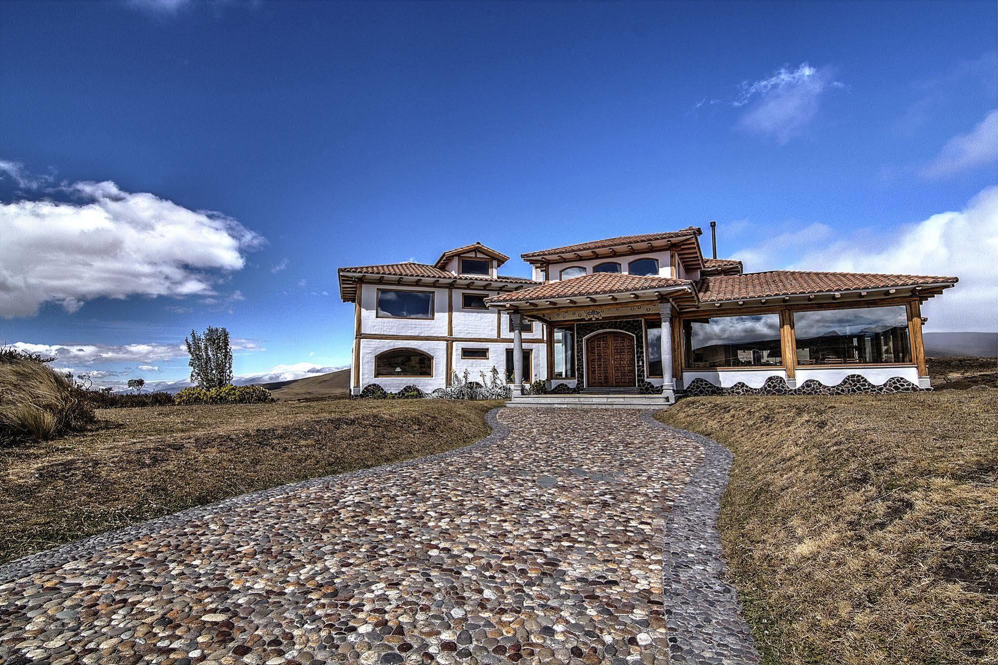 Hacienda Los Mortinos Guest House Machachi Exterior photo